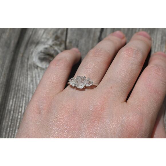 Semi square engagement ring, natural stone ring, alternative engagement ring - Picture 3 of 4
